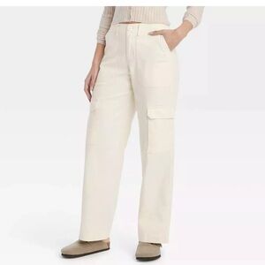 Universal Thread High-Waisted Cream Cargo Pants